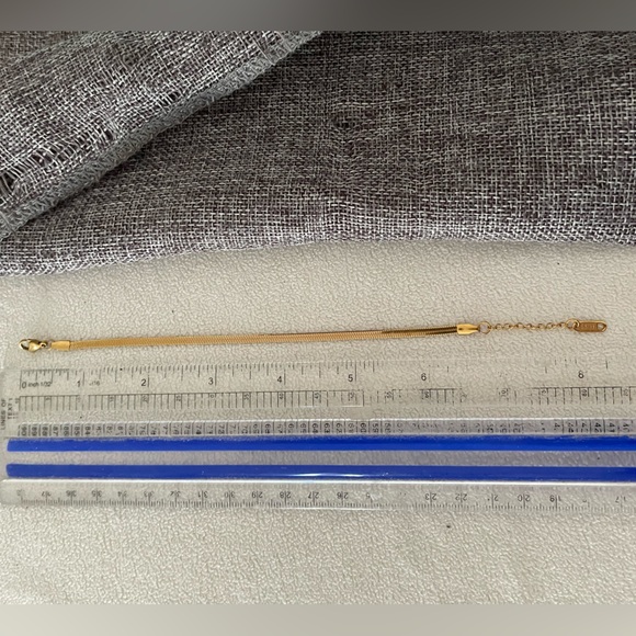 6/$30 — Elegant Gold Tone Snake Chain Bracelet - Picture 3 of 4